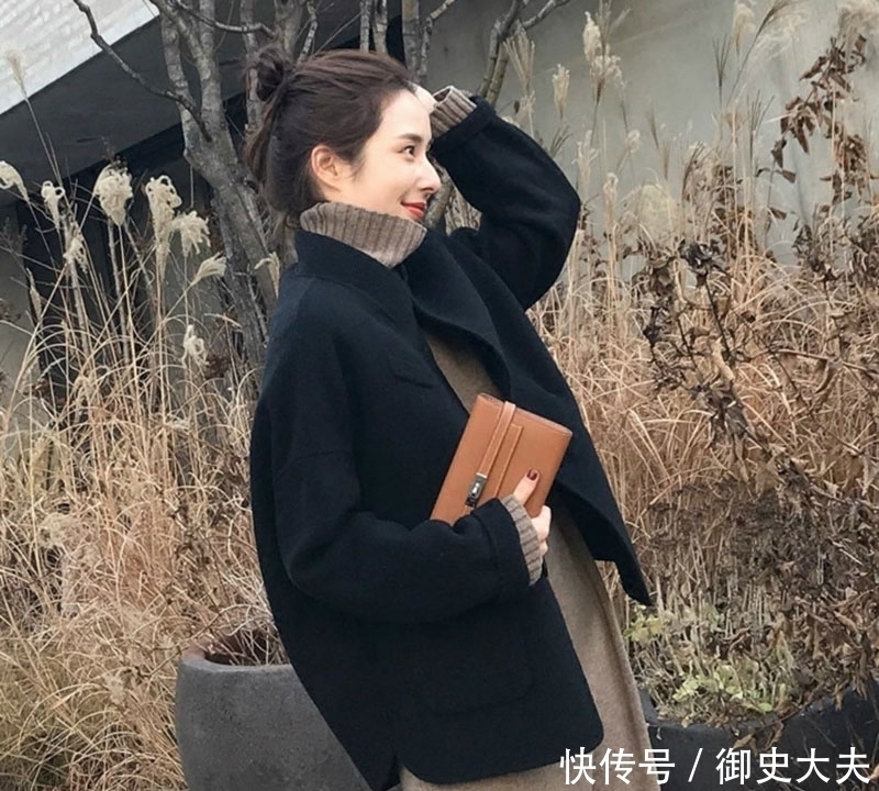 聚会|大衣+黑裤子?没有新意!如今流行这样穿,聚会上班,人见人夸美