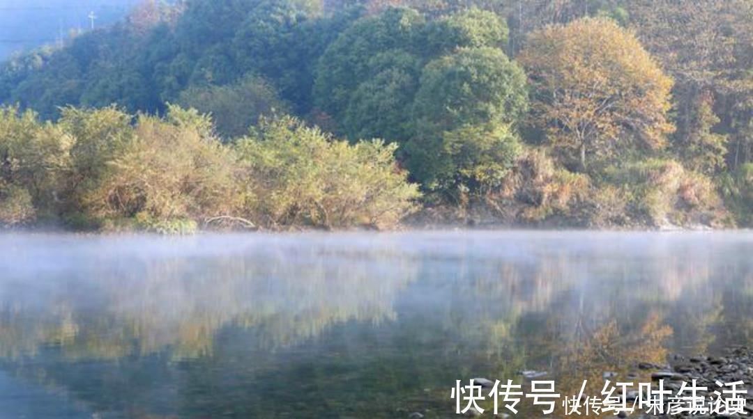 伤感@孤独的诗人写下一首思乡之作,无一字不伤感,无一字不忧愁