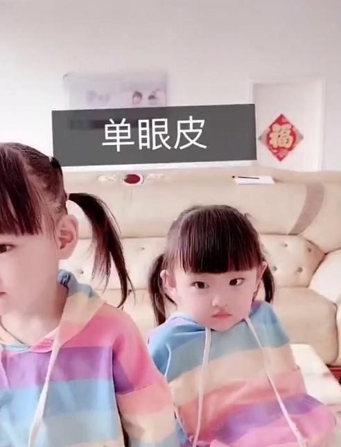 双胞胎|三胞胎女儿一模一样,爸爸犯难分不清,于是想出来个妙招,太聪明