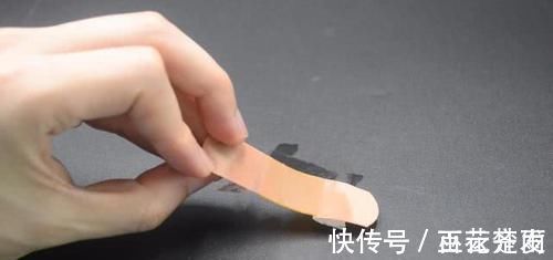 风油精|衣服上贴个创可贴,太聪明了,解决很多男人女人的困扰,涨知识了
