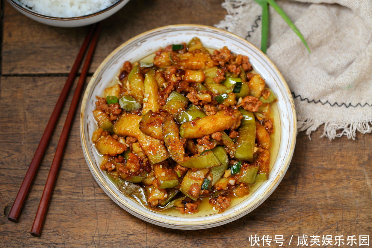 开胃|每次去饭店孩子必点此菜,酱香浓郁、简单开胃,和米饭是绝配!