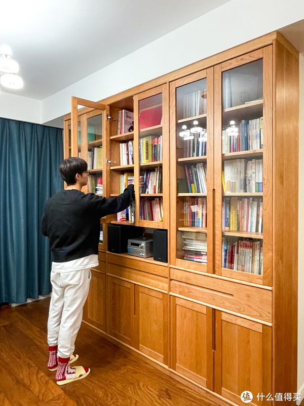 书桌|开门见厅小户型,留出1㎡给玄关加点戏,空间利用率狠狠拿捏