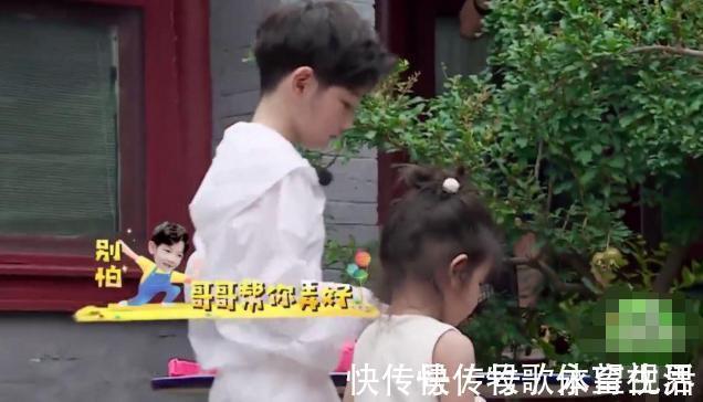 女孩|龙凤胎女孩先出生,却让男孩当哥哥,父母自认为的精明实则很愚蠢