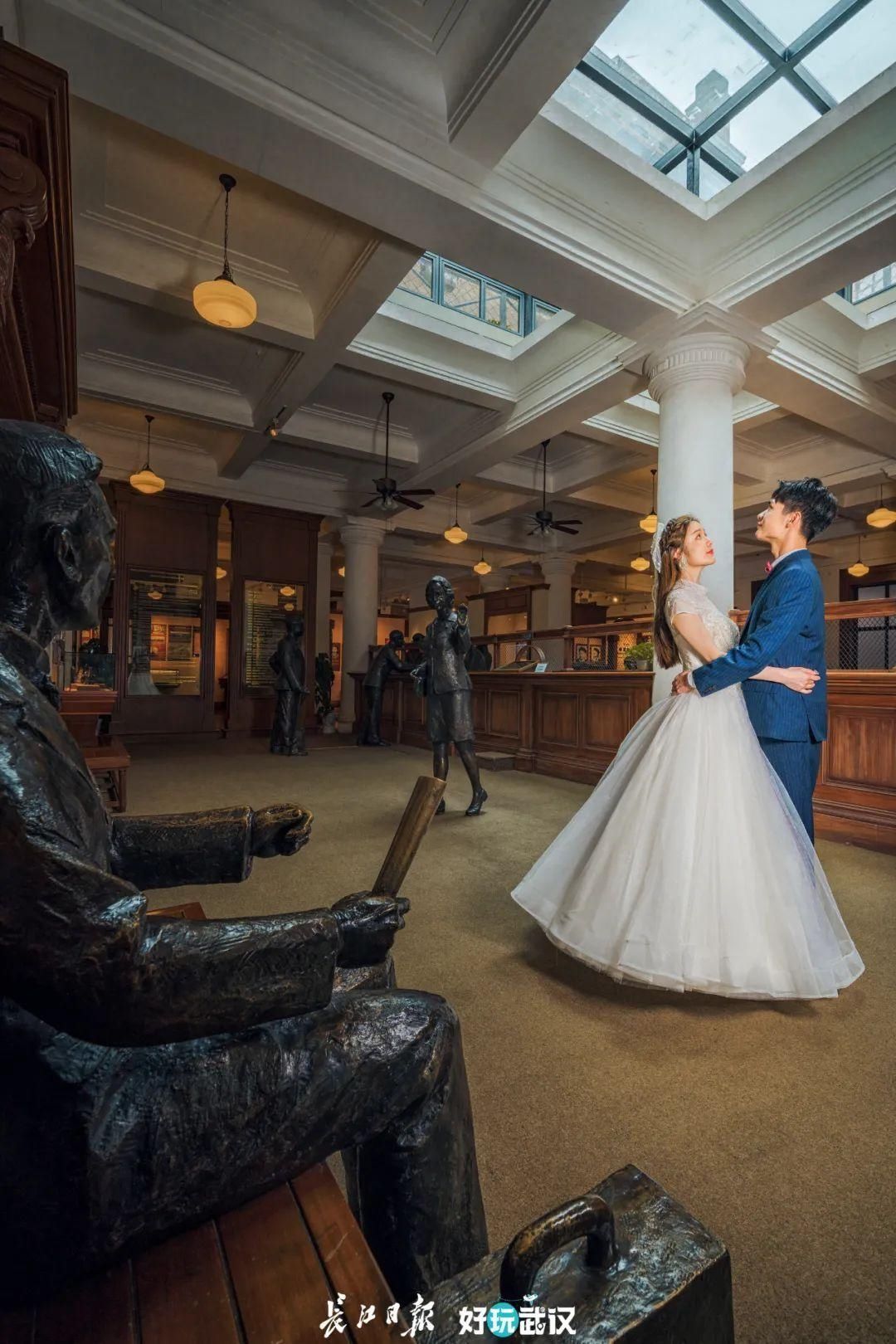 520，在江汉关百年大楼，说声我爱你