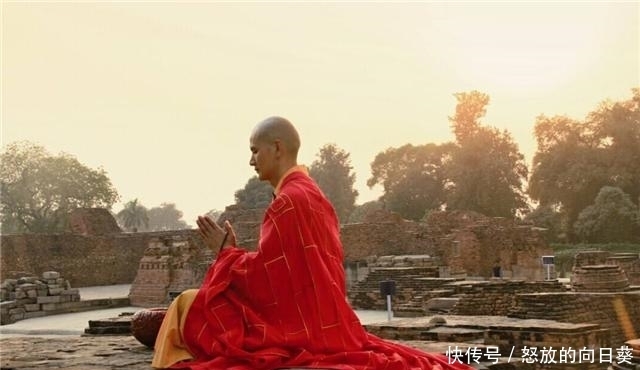 天生慈眉大耳,为佛法放弃铁饭碗,当代唐僧释明心为何遁入空门?