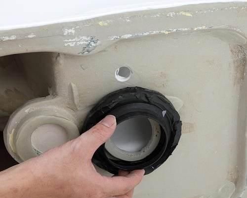 卫生间|很多人装马桶忘装这个玩意，难怪卫生间越来越臭，聪明人一早就知