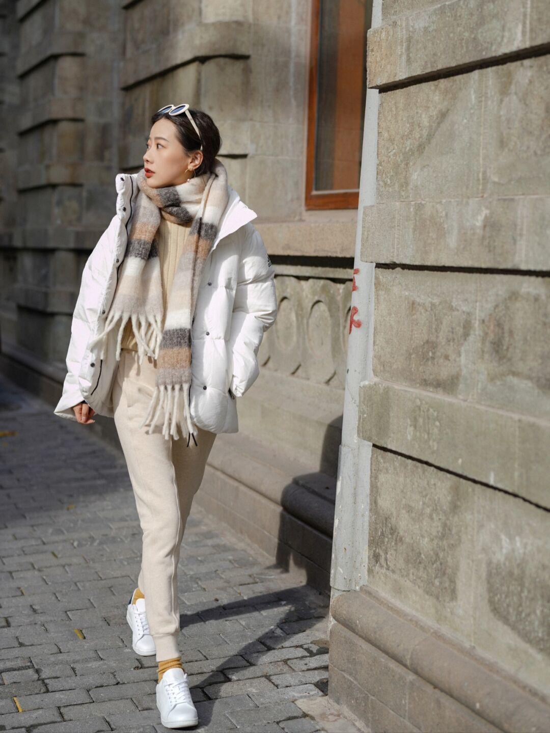 保暖|“羽绒服”撑起冬季的保暖与优雅,不老气、不扮嫩,穿出chic高级