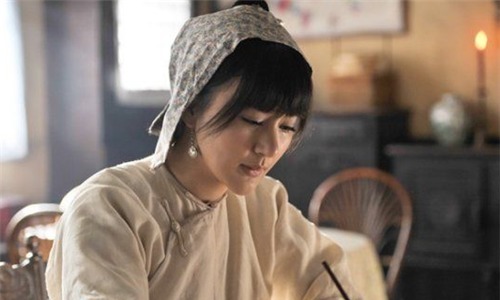 丈夫意外离世,她不再改嫁选择孤独终老,晚年遗言:不与丈夫合葬