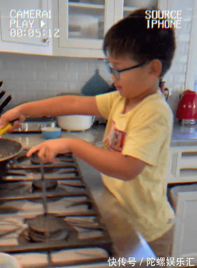 别墅|何洁晒照为儿子庆生,别墅豪宅曝光,前夫赫子铭线上送祝福显落寞