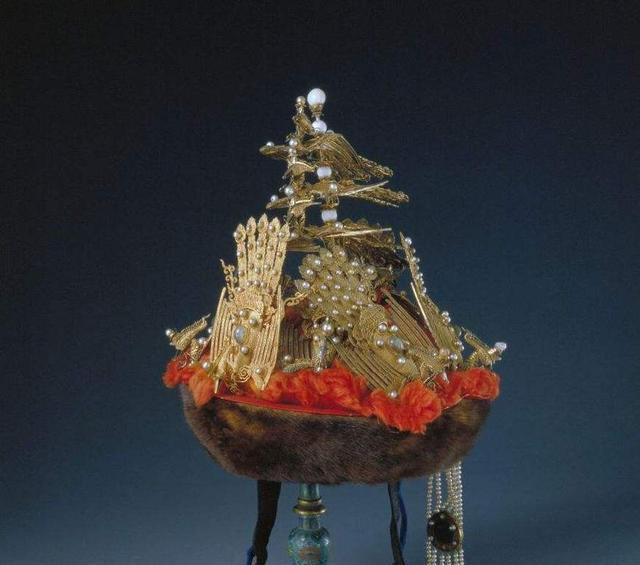 妇女|古代妇女用的钿子,奢华又时尚,来欣赏下皇室的贵气