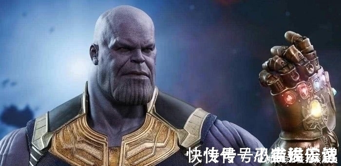 无敌浩克|浩克自制手办:手拿灭霸头颅,装备振金手臂,无敌浩克无疑了