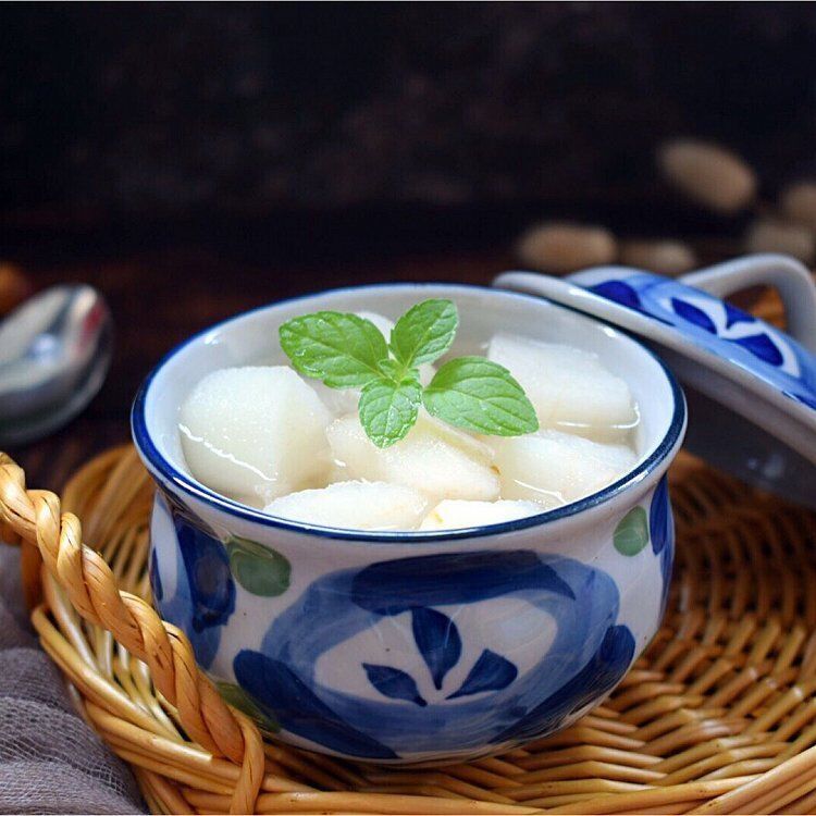 冰糖雪梨怎么做？教你一个新方法，好喝美味，小白也能一看就会