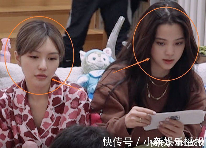 32歲周揚(yáng)青與20歲娜比同框,細(xì)品兩人狀態(tài),確定相差12歲?