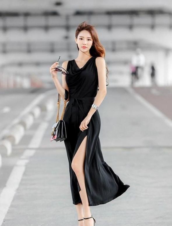 街拍:温婉可人的小姐姐,十分的靓丽,十分的抢眼