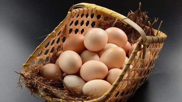 人民币|清朝皇后每月1000两俸禄，折合成人民币是多少？皇帝的老婆就是不一样！