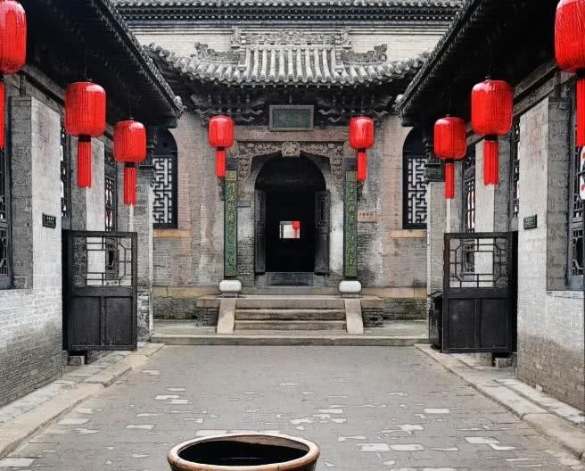 抢劫|乔家大院曾富可敌国,为何从未遭土匪抢劫?6点家规让人佩服!