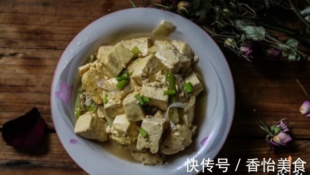 教你烧豆腐的绝招，秘方和做法都告诉你，又嫩又香又营养，比肉香