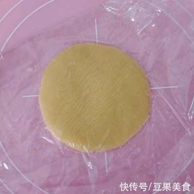 一次发酵，甜甜圈酥皮面包