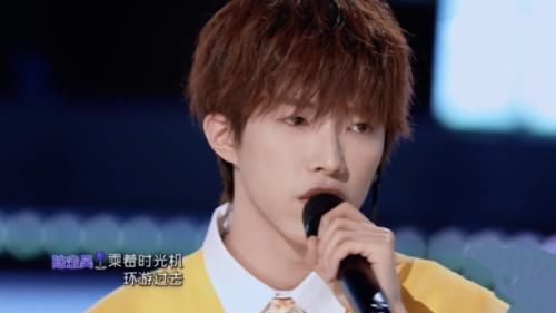 《创4》学员翻唱TFBOYS新歌，跑调破音装可爱，韩佩泉：可爱得心慌