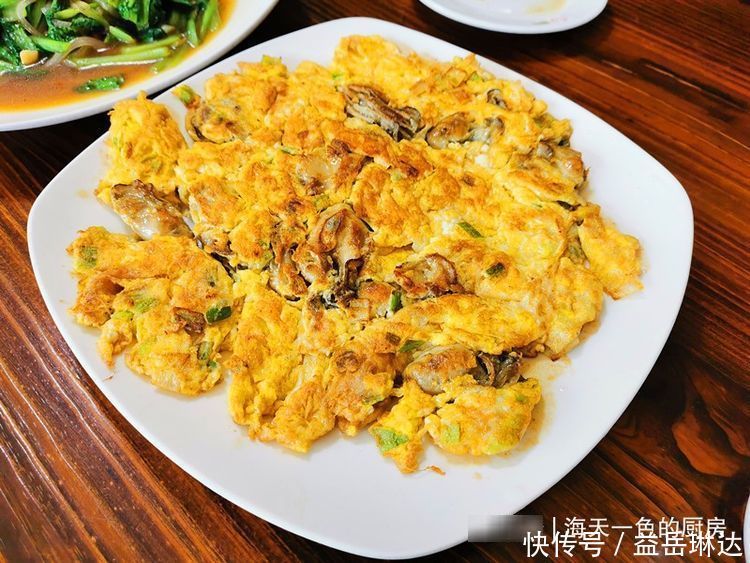 中年夫妻的午餐，好吃营养还实惠，网友：要是我，一定要多喝两杯