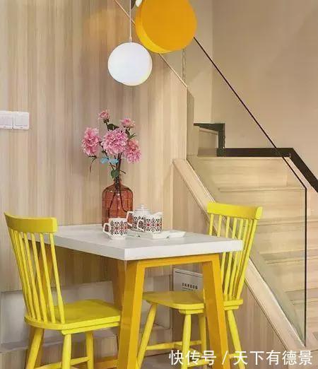 床头柜|女友嫌房子小,迷你32平复式楼,硬是挤出两间卧室,真实用!