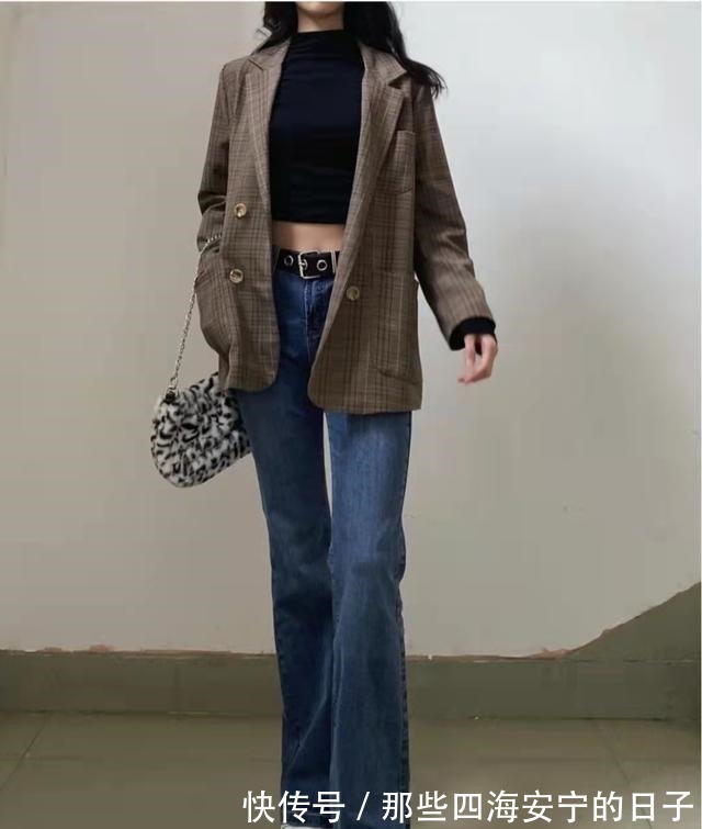 皮鞋 时尚穿搭喇叭牛仔裤怎么搭配上衣和鞋子好看!