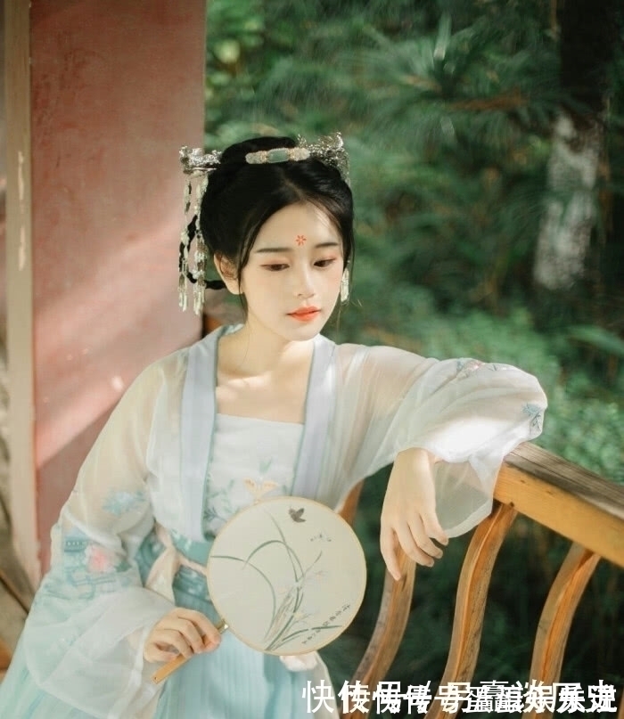 衣裳$已有4000年历史的“汉服”，能否作为大学校服？需要解决三个问题