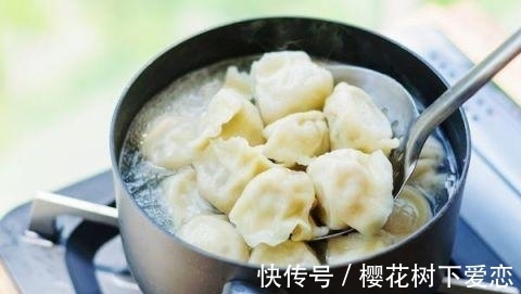 五香粉|拌饺子馅最忌放“此物”,10个人7个错用它,难怪饺子不鲜不好吃