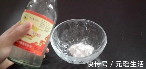 冰箱封条发霉了别再用酒精擦了, 用它一擦就干净, 越早知道越好