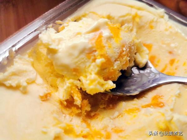 空心泡芙,填入芒果冰淇淋,果酸成了甜蜜的幸福桥梁