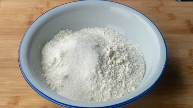 馒头又出新做法,不放一粒酵母,也不用二次醒发,一大锅不够吃的