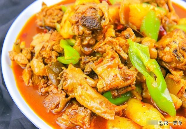 十三香|难怪饭店的大盘鸡那么好吃，原来不用焯水，香辣鲜嫩，色香味俱全