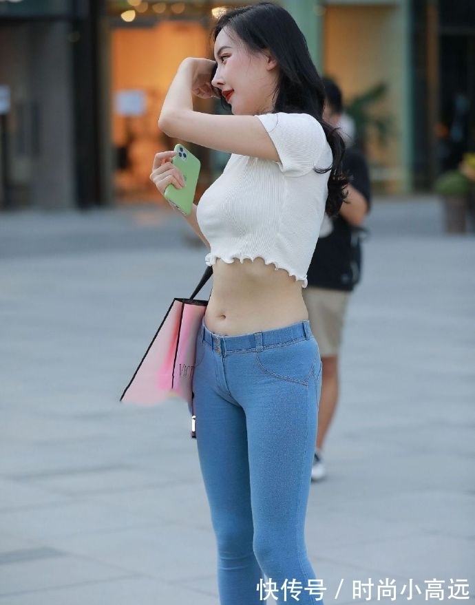 情怀 美出天际的衣服,总是容易衬托不一样的情怀美
