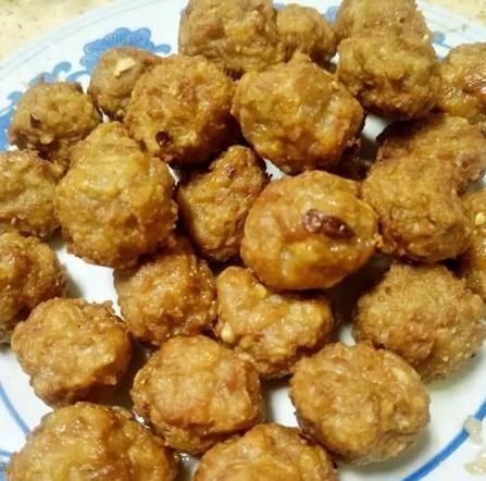 不管炸什么丸子，牢记这3个诀窍，丸子外酥里嫩，大人小孩抢着吃