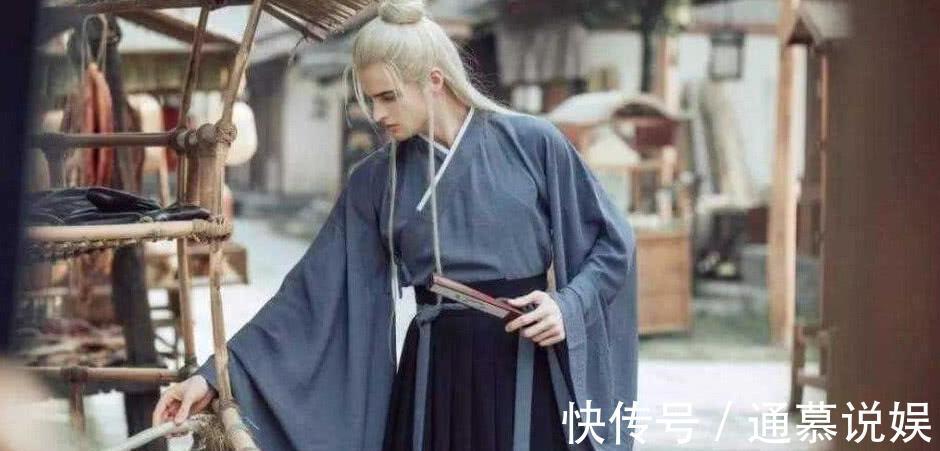 东方女性#当外国人迷上中国的汉服,白人的高颜值,黑人意外的好看!