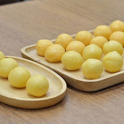 全脂奶粉|奶黄流心月饼