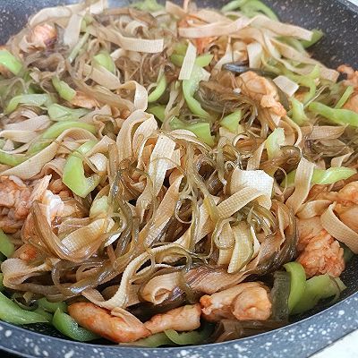尖辣椒|鸡肉炒杂菜