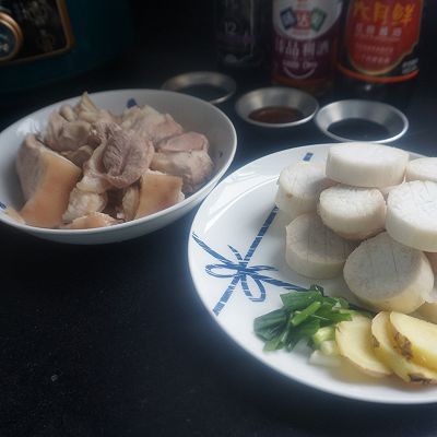 杏鲍菇烧肉无油炸原汁原味更健康