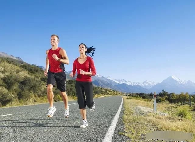 跑步|天天早上慢跑一小时对身体好吗？看完这个你就知道了!