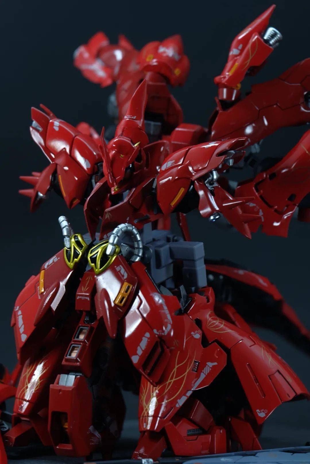 创形者|这组合有意思!亚尔斯核心高达+仿夜莺装甲