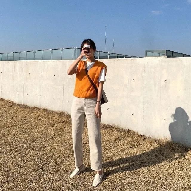 骑士靴|鞋子贵精不贵多,冬季必备的3双时髦鞋,舒适减龄显气质