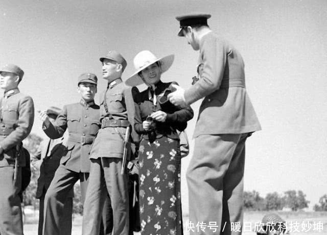 宋美龄|宋美龄吃饭时有个习惯,客人感到痛苦不堪,蒋介石感到很无奈