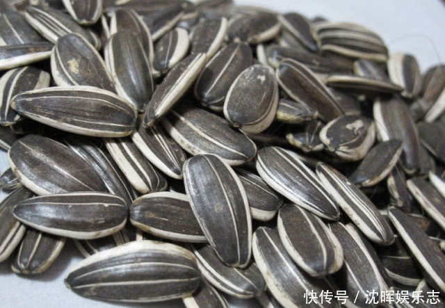 长寿|年过50岁想长寿就管住嘴,以下几种食物少吃,更利养生