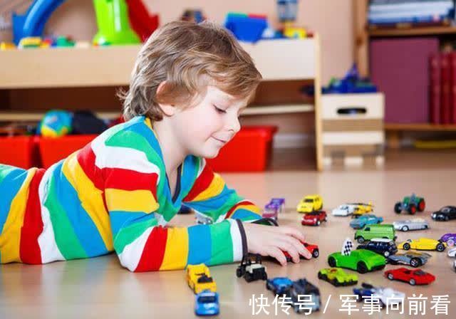 哭泣|妈妈,用了玩具放回去,根据孩子反应,能看出家教如何