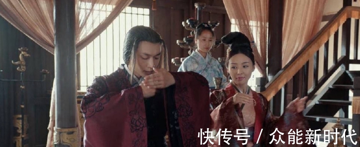 酒鬼#古代第一酒鬼,被老婆踹进酒缸,说了三个字,成年轻人口头禅