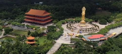 广州番禺莲花山景区有座金色的观音像,网友:好美的观音菩萨