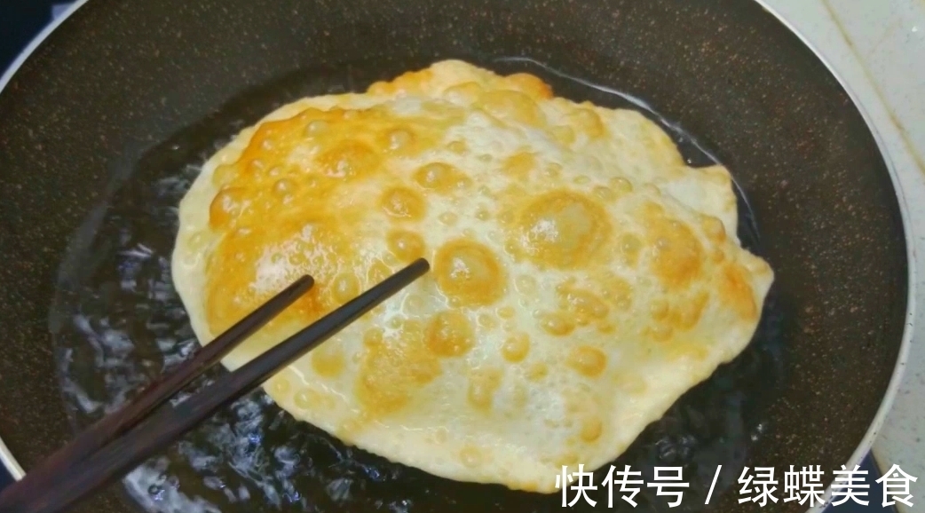 饼胚|面粉不要蒸馒头了，教你好吃新做法，一次做7个，上桌就扫光，香