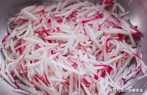 萝卜|包萝卜饺子，千万别放这2样，多数人都放，难怪味道怪，没萝卜味