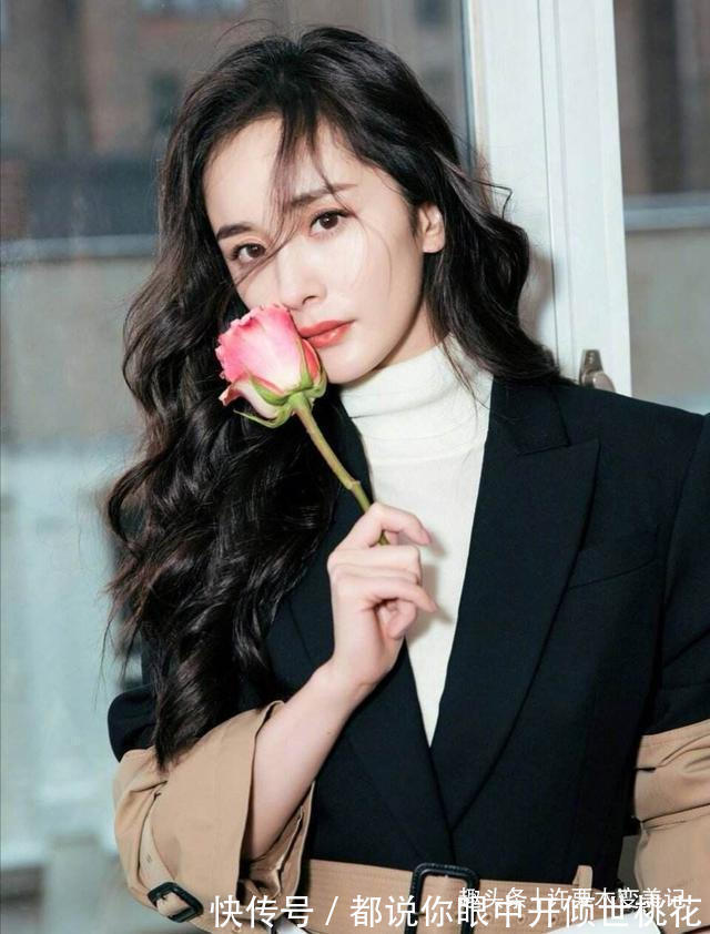 超短发 50岁女人别再留齐刘海了,今年流行这四种发型,显脸小还不挑人