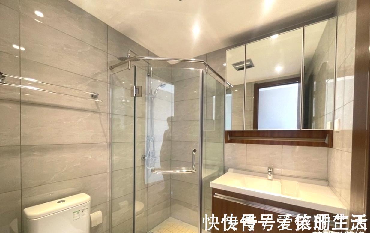 卧室|期待已久的精装房终于交钥匙了,简约清爽,买完家具就能拎包入住
